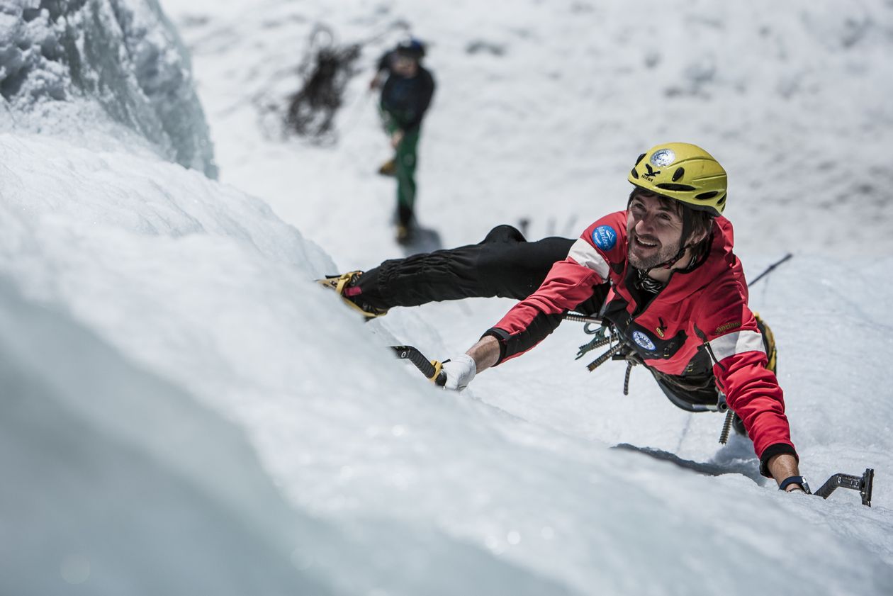 Ice climbing Winter holiday Solda South Tyrol Hotel Lärchenhof