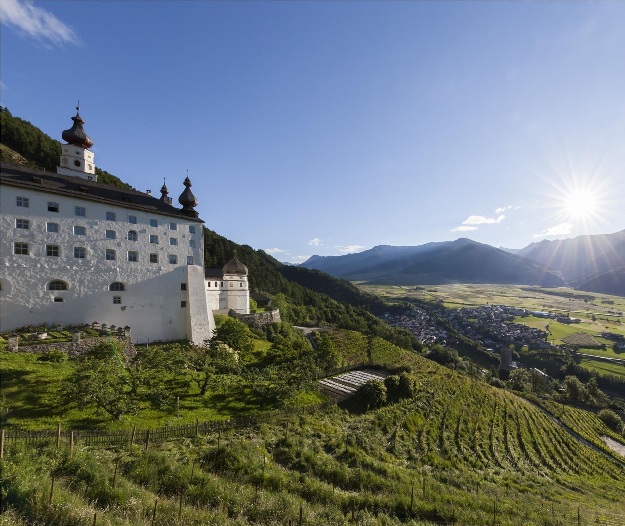 Kloster Marienberg in Burgeis Ausflugsziele Vinschgau Südtirol Hotel Lärchenhof