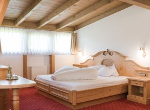 Sulden Hotel Lärchenhof komfortable Suite Zimmer